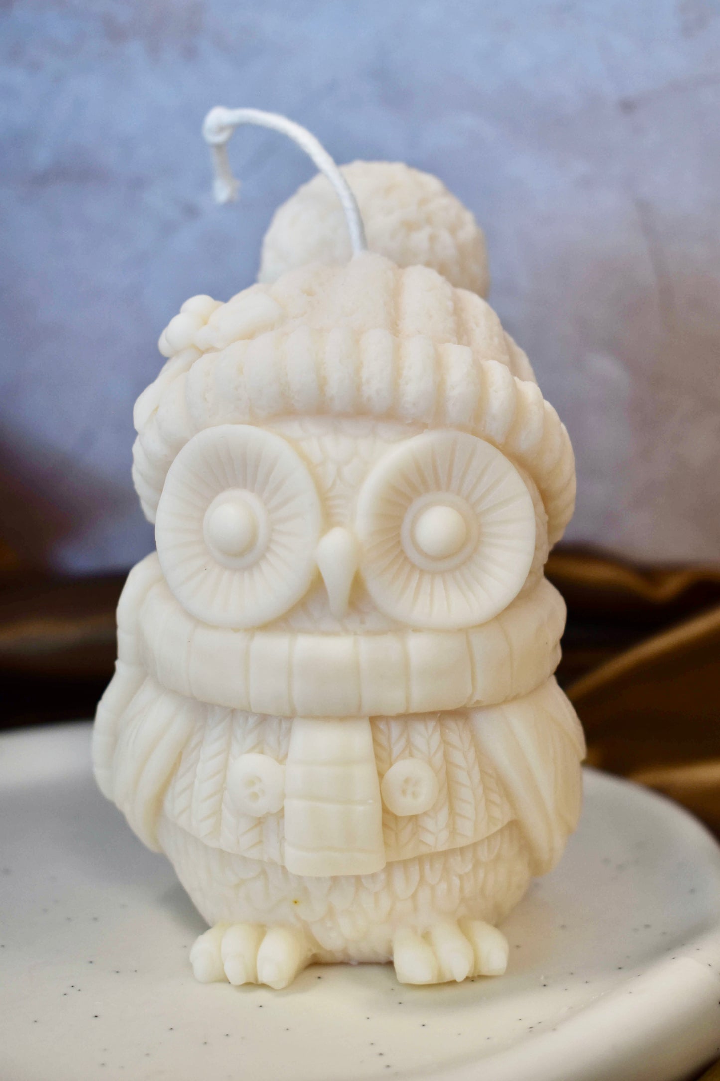 Handgemachte Rapswachskerze "Winter Owl"