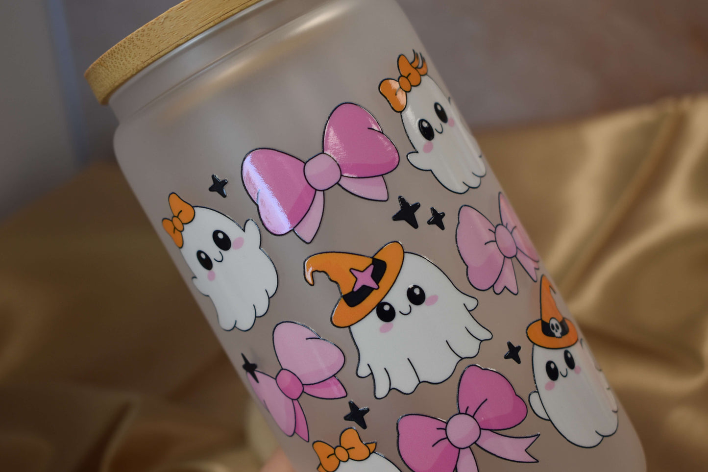 Drinking glass - "Ghostly Bows"