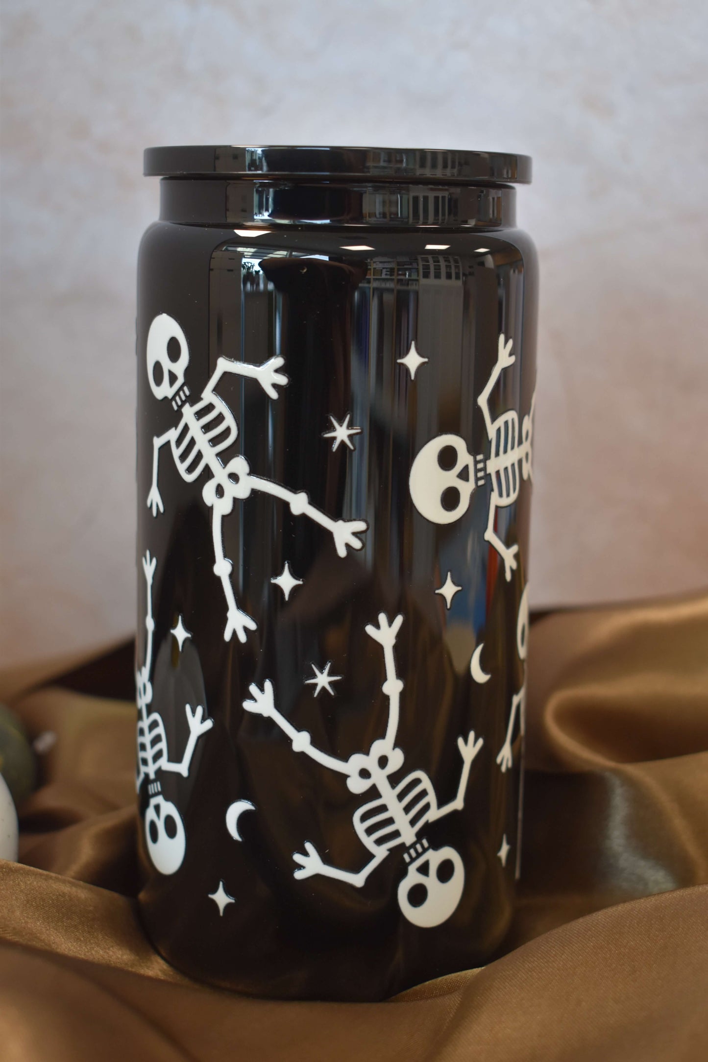 Trinkglas Solid - "Dance of Bones"